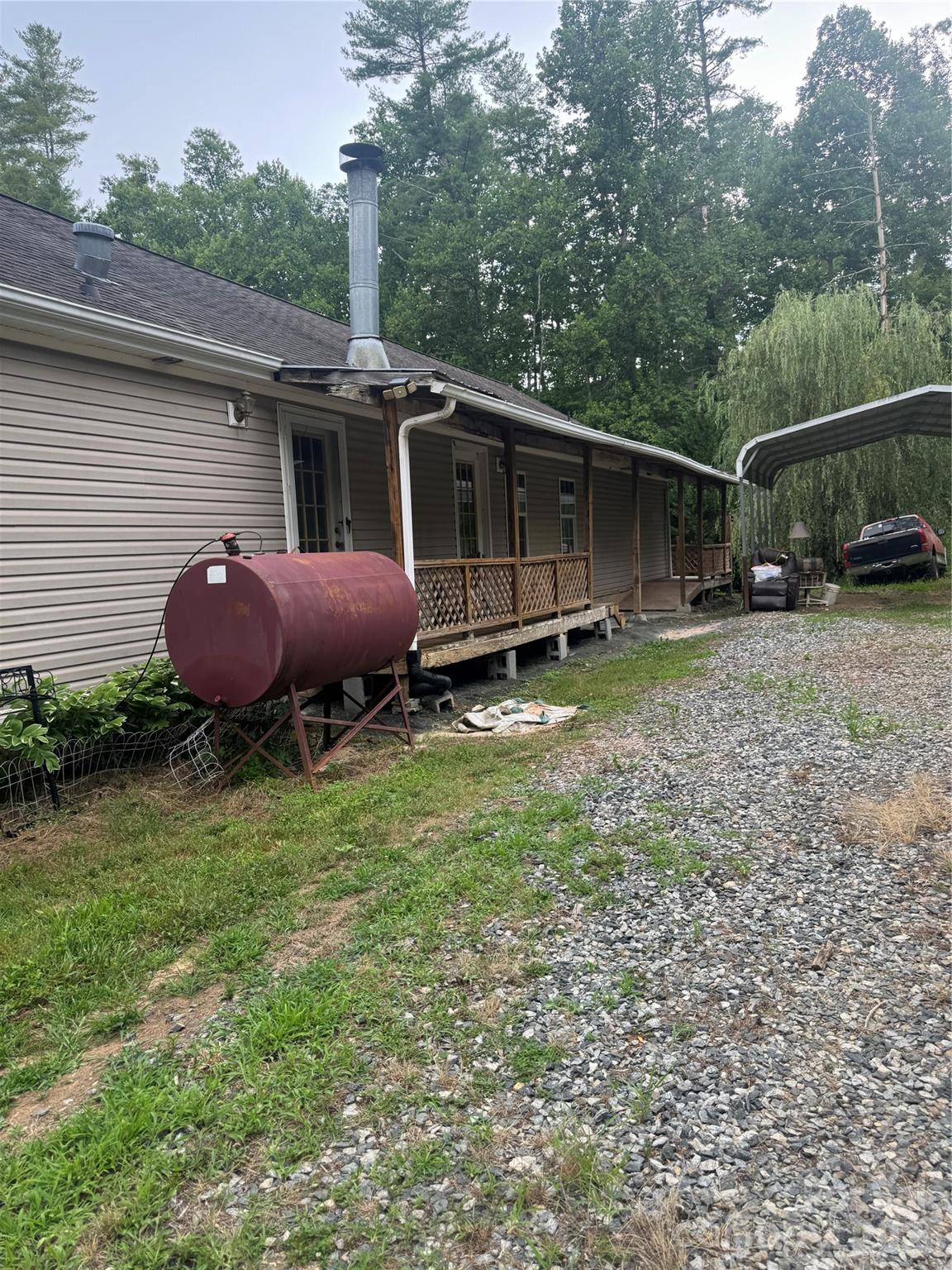 284 Paul Gosnell Road — Marshall