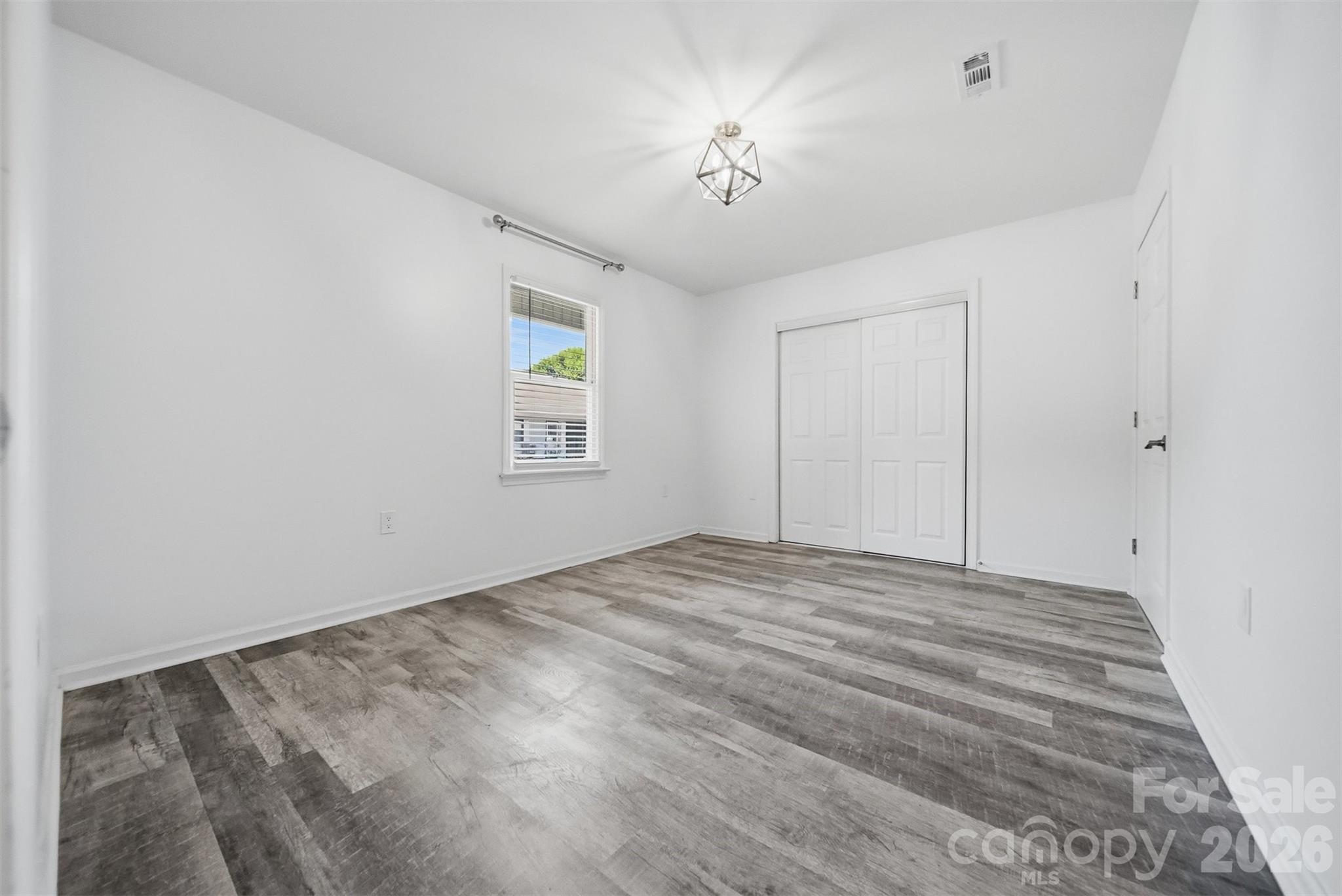 115 23rd Street NW #25 — Hickory