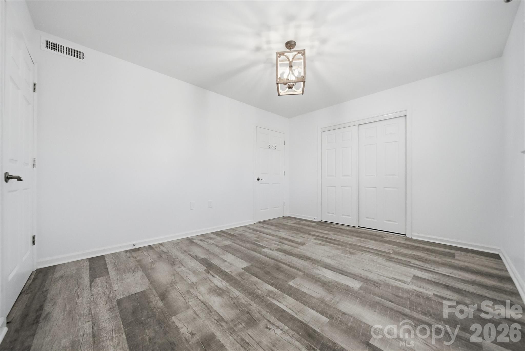 115 23rd Street NW #25 — Hickory