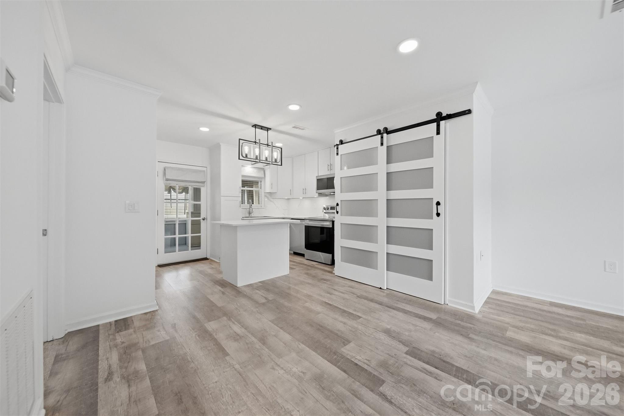 115 23rd Street NW #25 — Hickory
