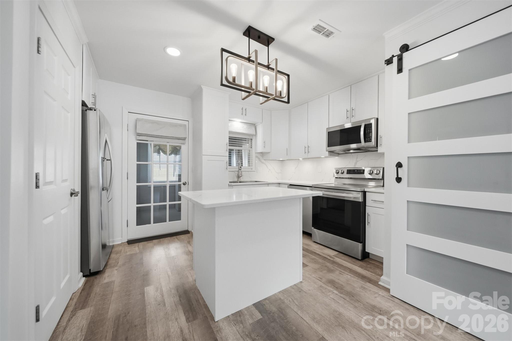 115 23rd Street NW #25 — Hickory