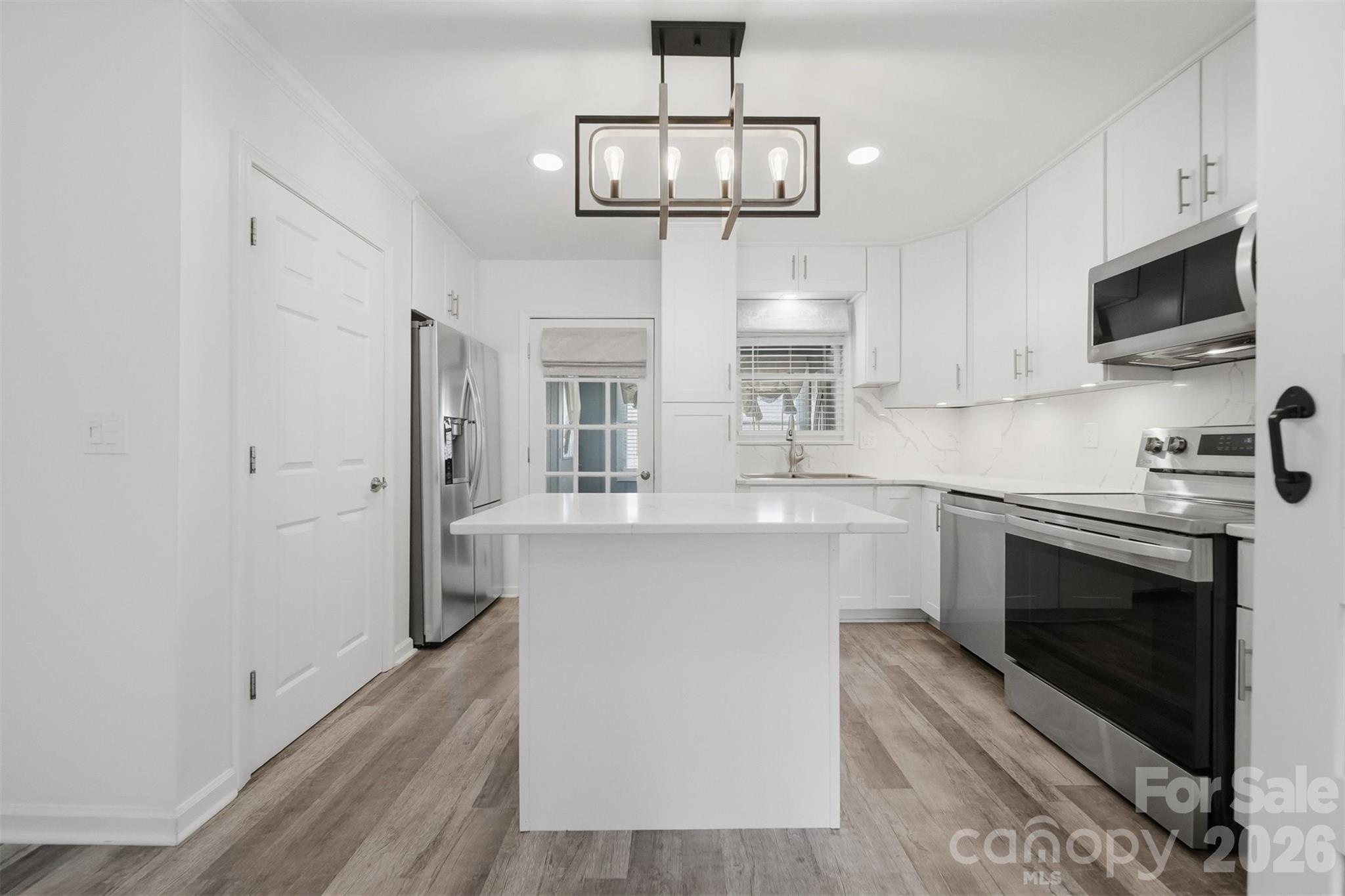 115 23rd Street NW #25 — Hickory