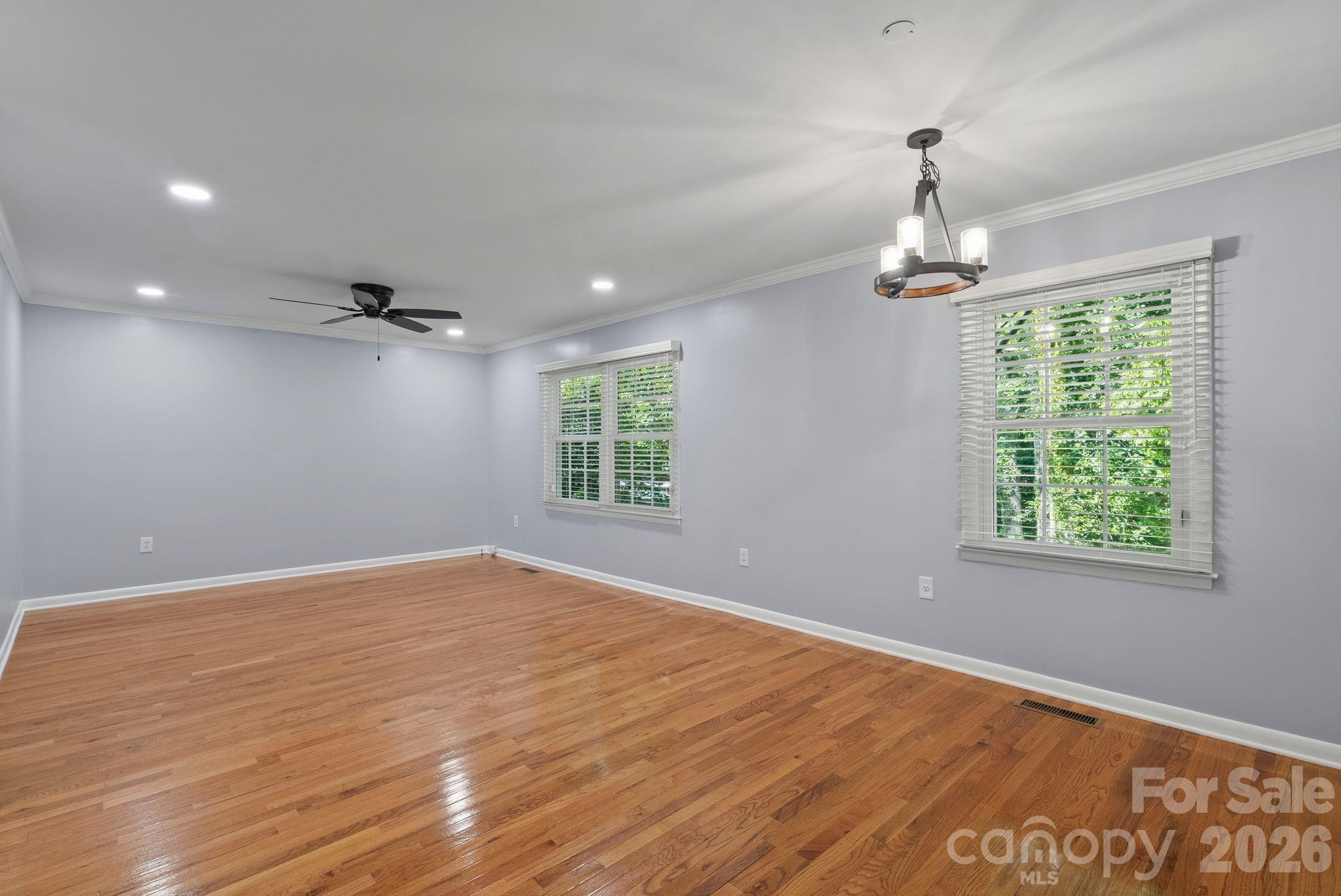138 Castlerock Drive — Asheville
