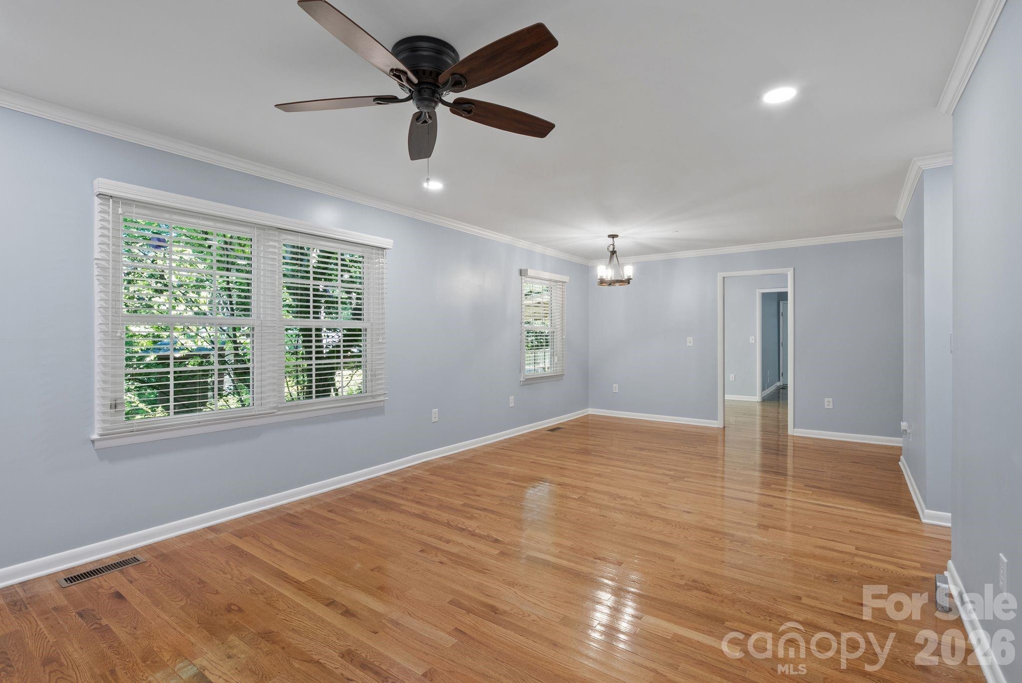 138 Castlerock Drive — Asheville
