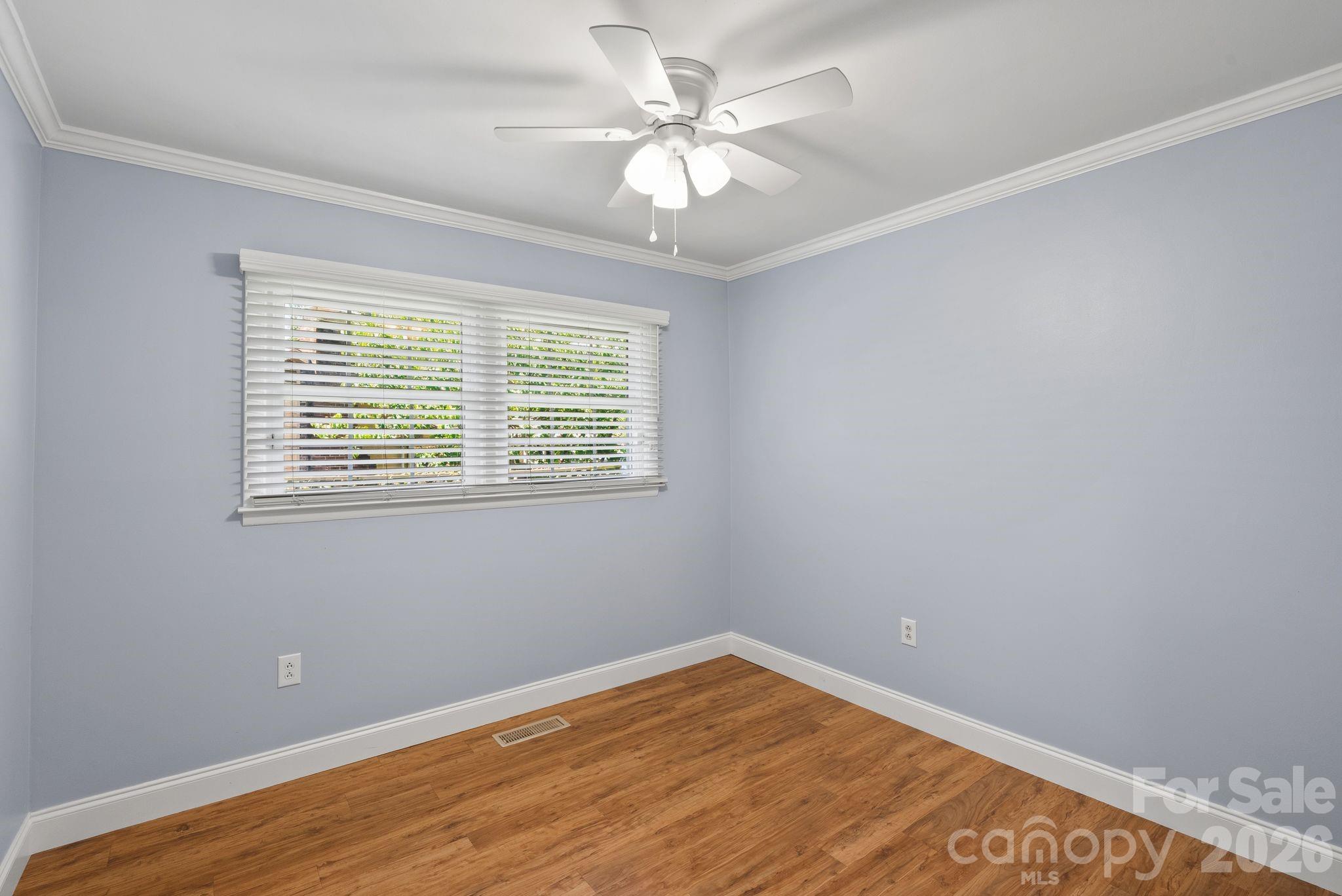 138 Castlerock Drive — Asheville