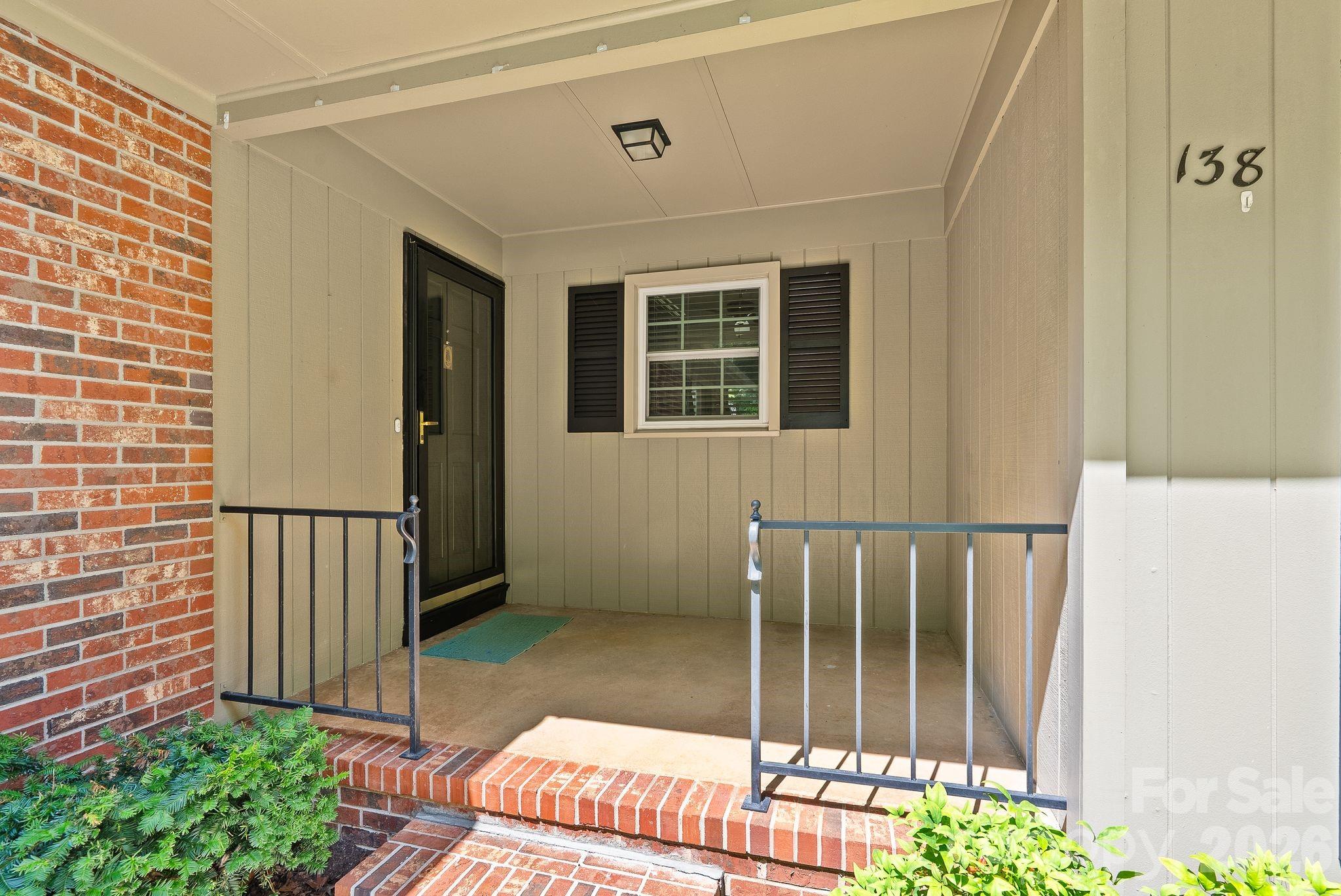 138 Castlerock Drive — Asheville