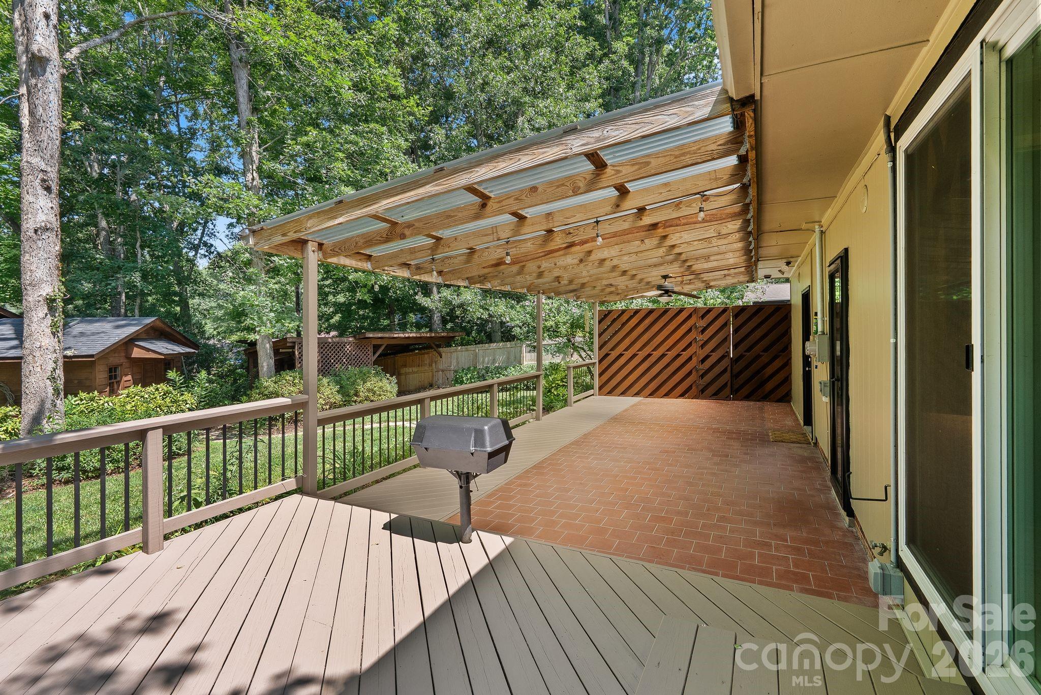 138 Castlerock Drive — Asheville