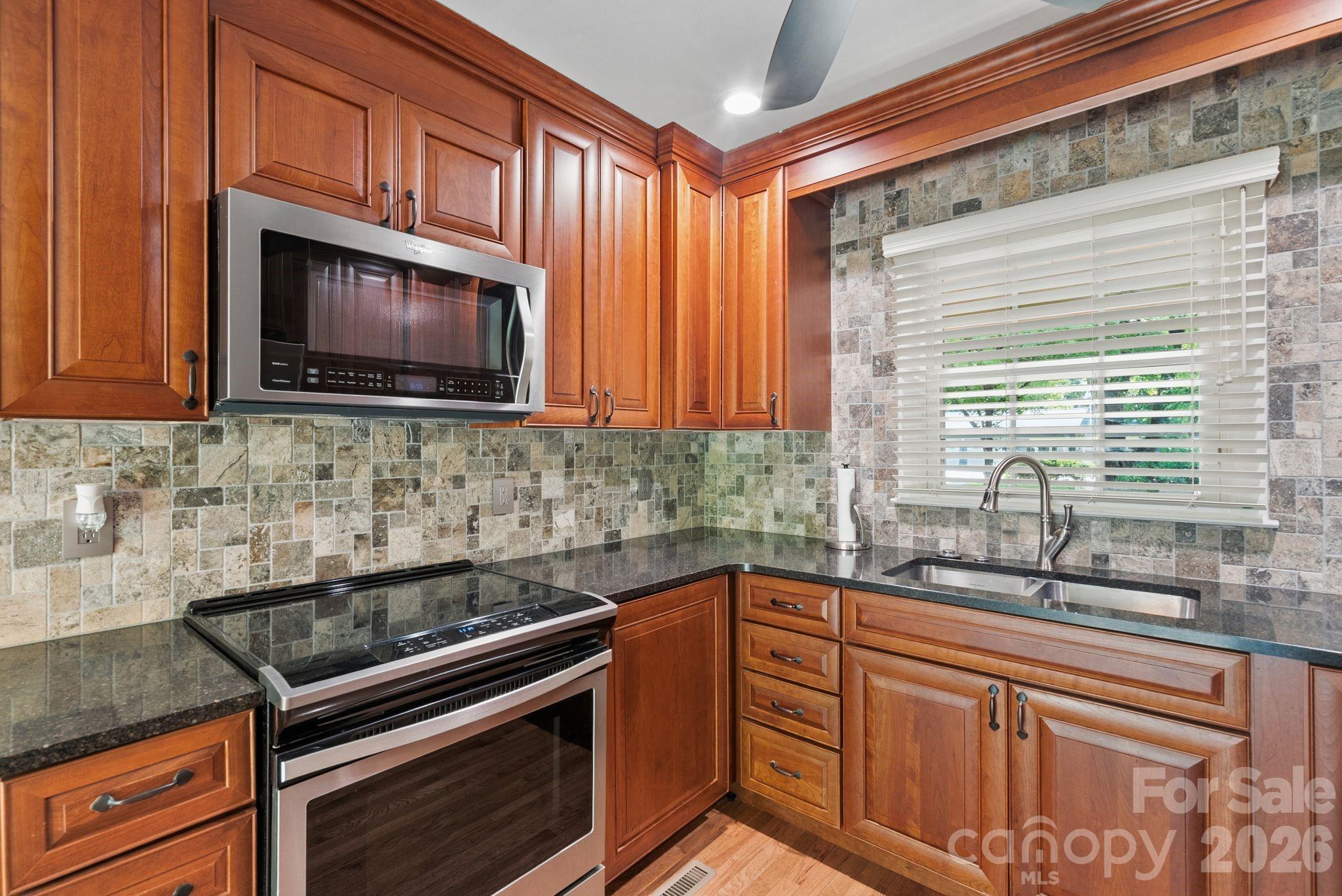 138 Castlerock Drive — Asheville