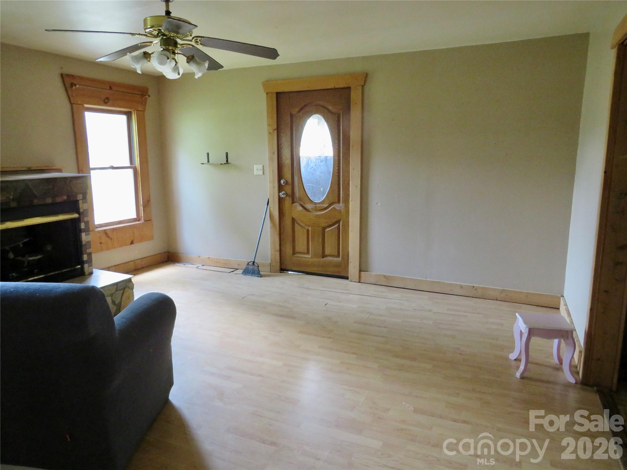 601 Providence Road — Forest City