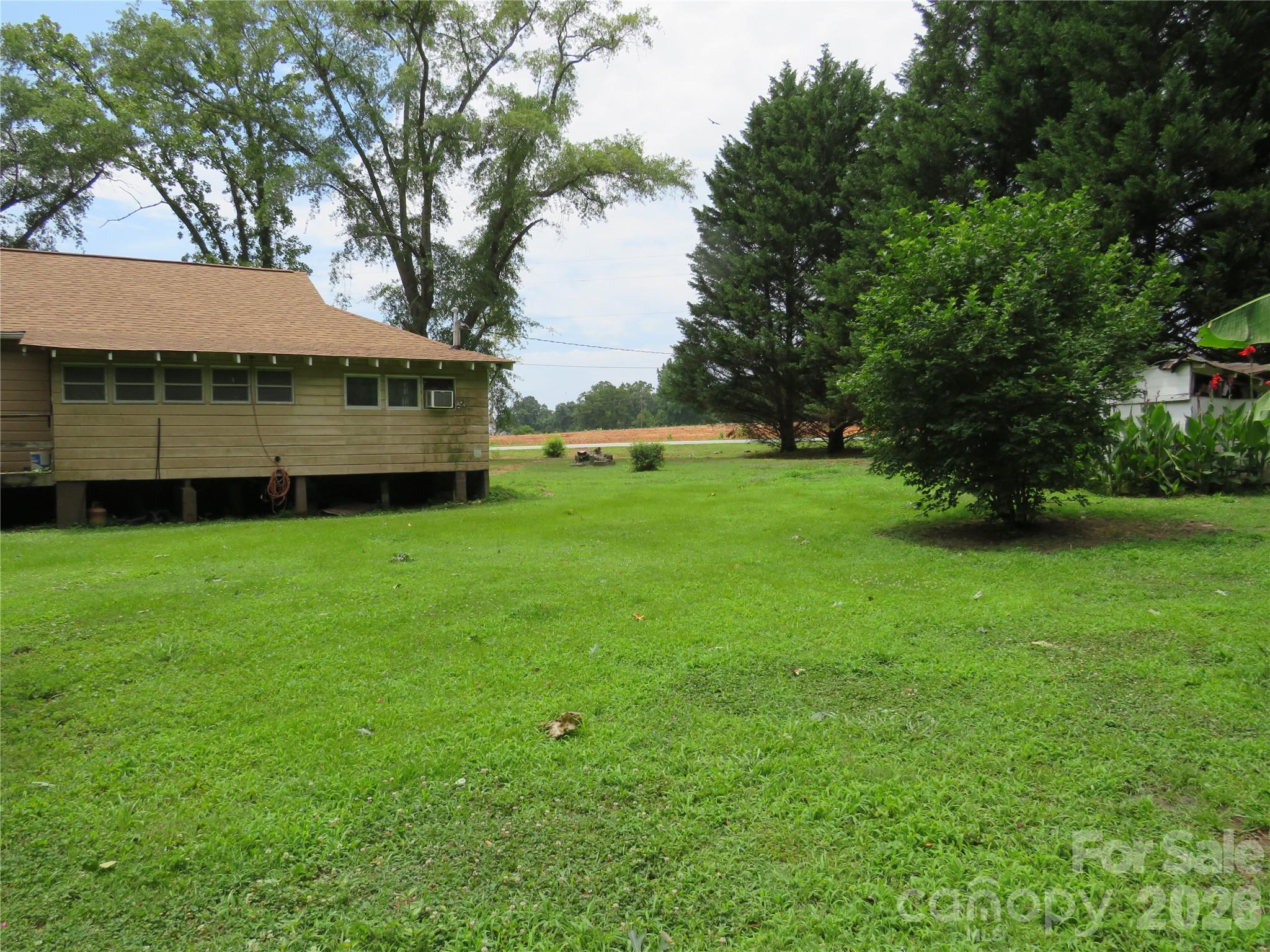 601 Providence Road — Forest City