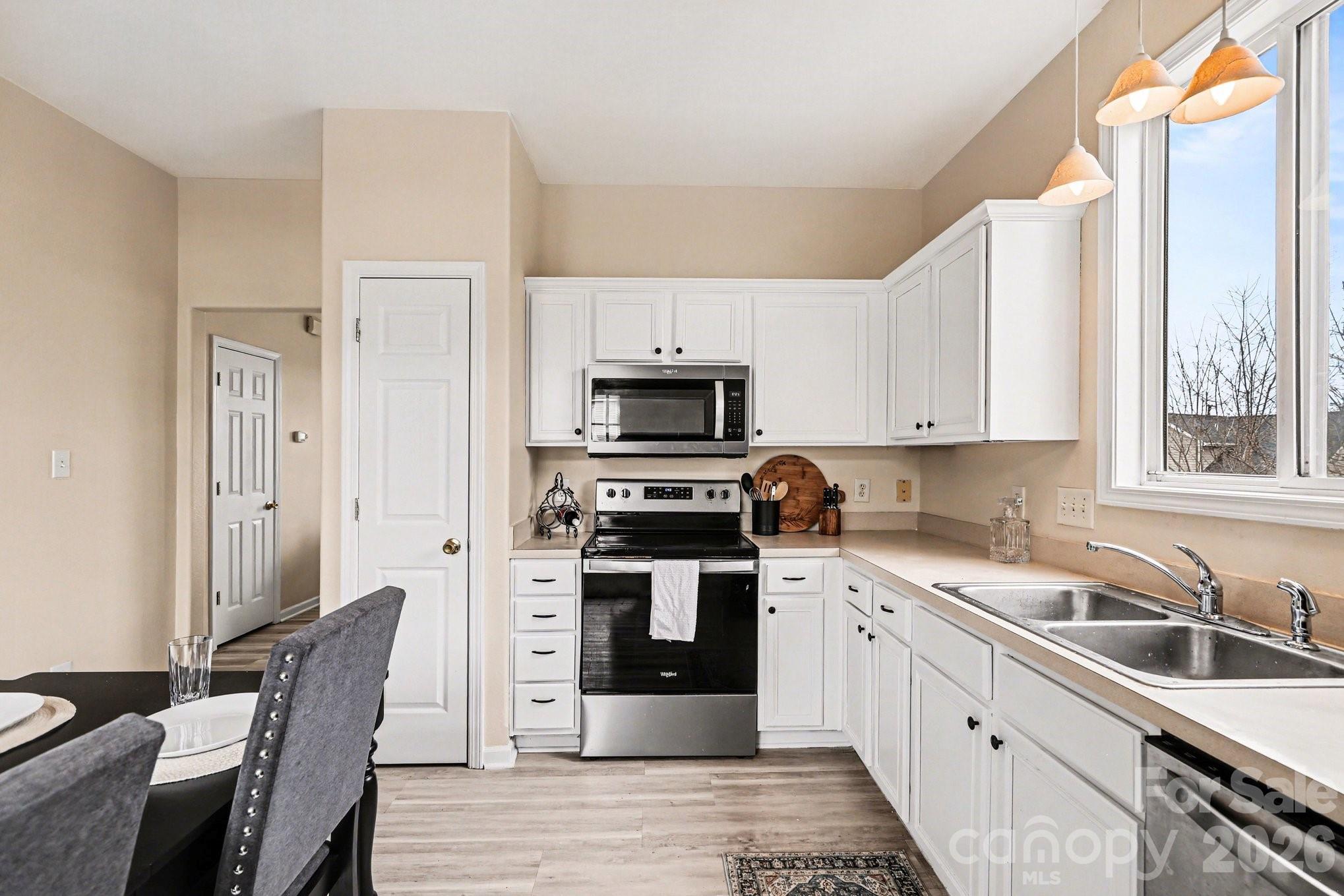 8601 Sawleaf Court #46 — Charlotte