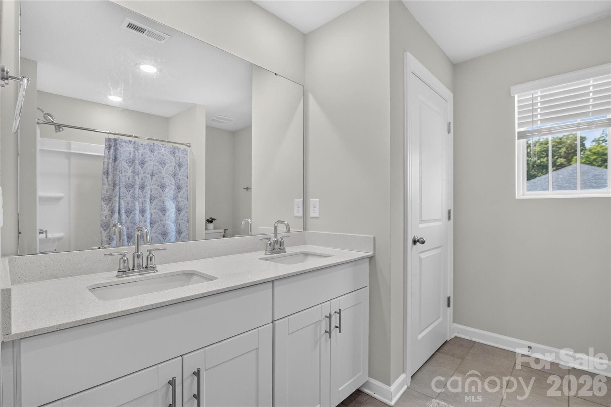 1041 Red Apple Street — Monroe