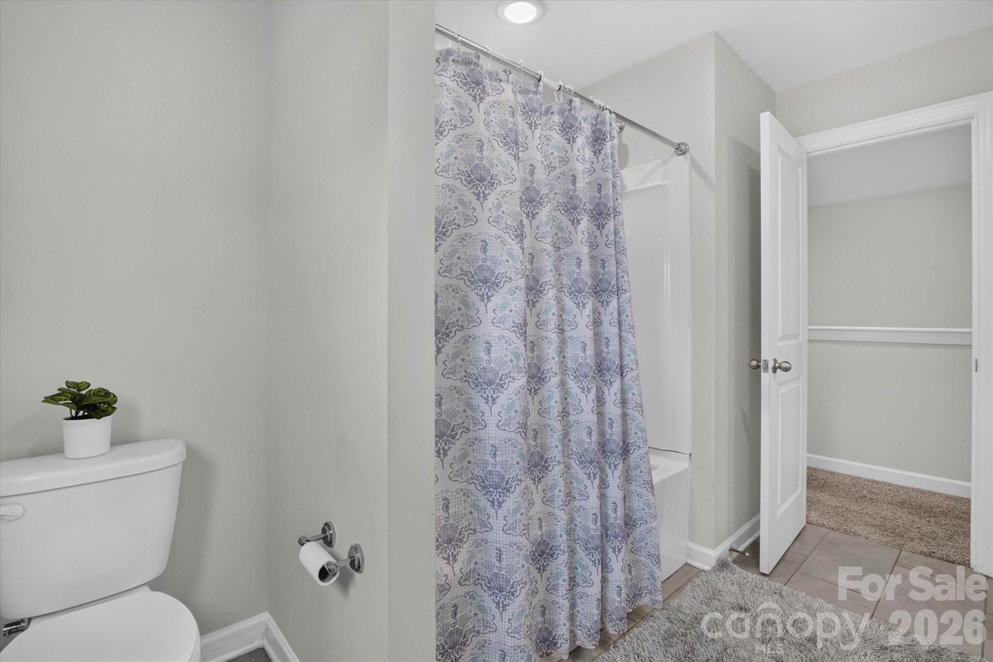 1041 Red Apple Street — Monroe