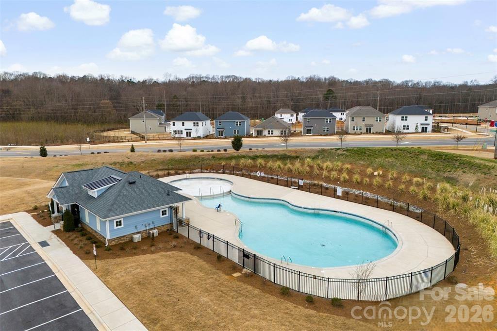1041 Red Apple Street — Monroe