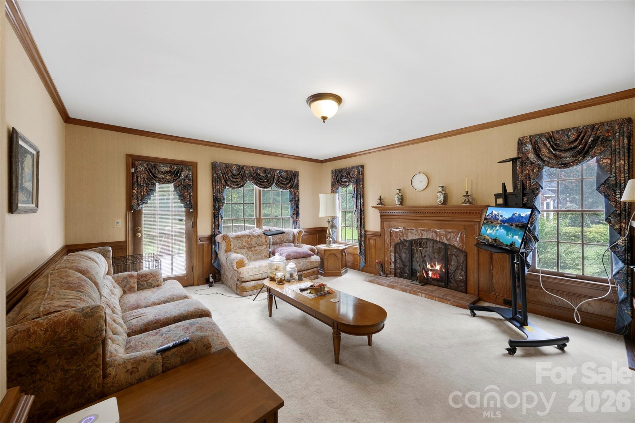 1568 Wheaton Way NW — Concord