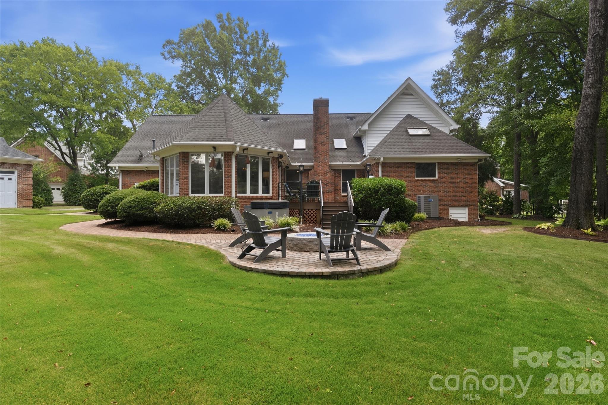 208 Kelly Court — Fort Mill