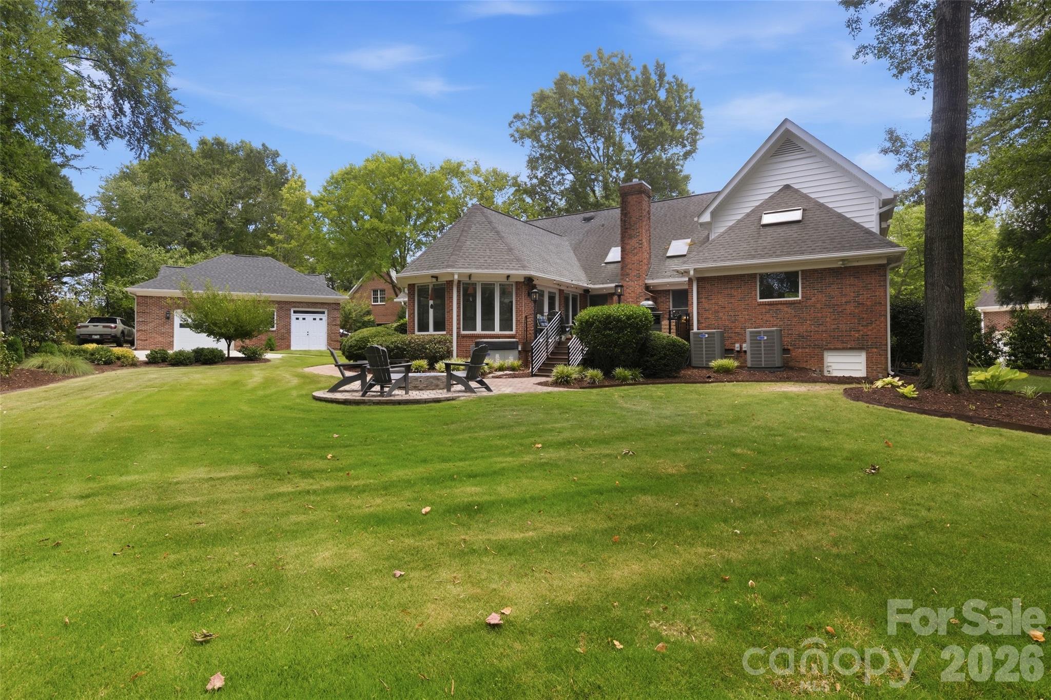 208 Kelly Court — Fort Mill