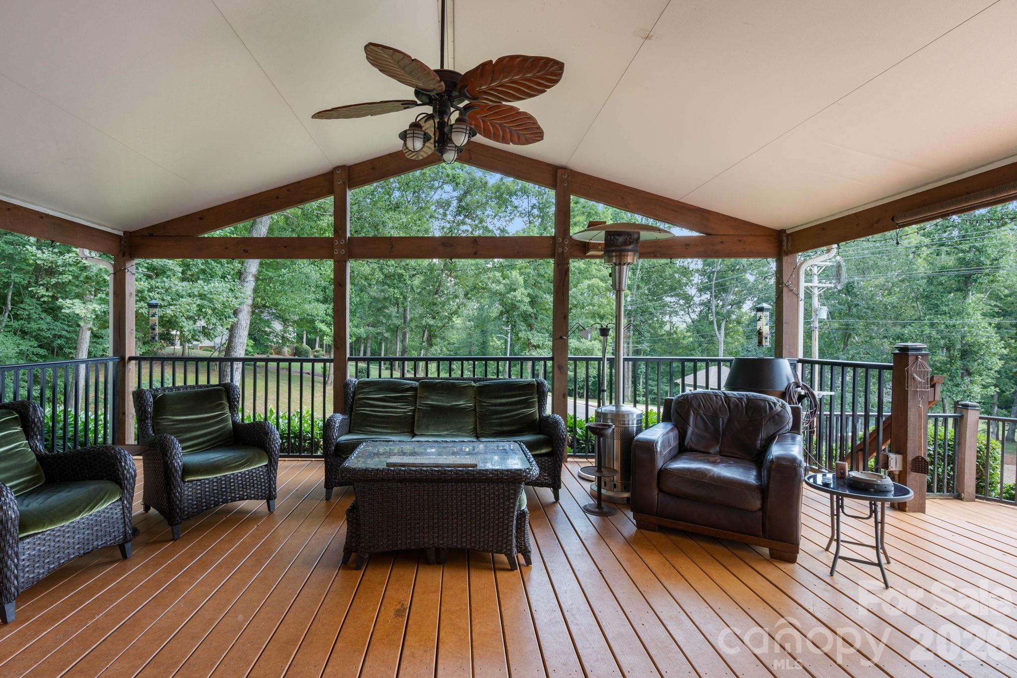 843 W J Street — Newton