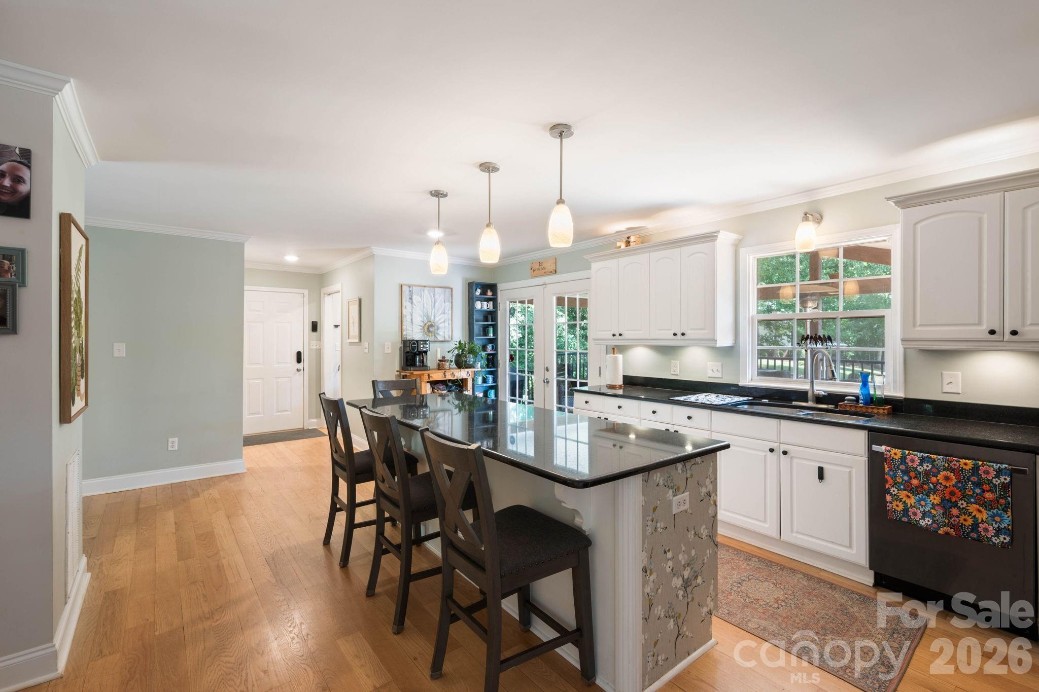 843 W J Street — Newton