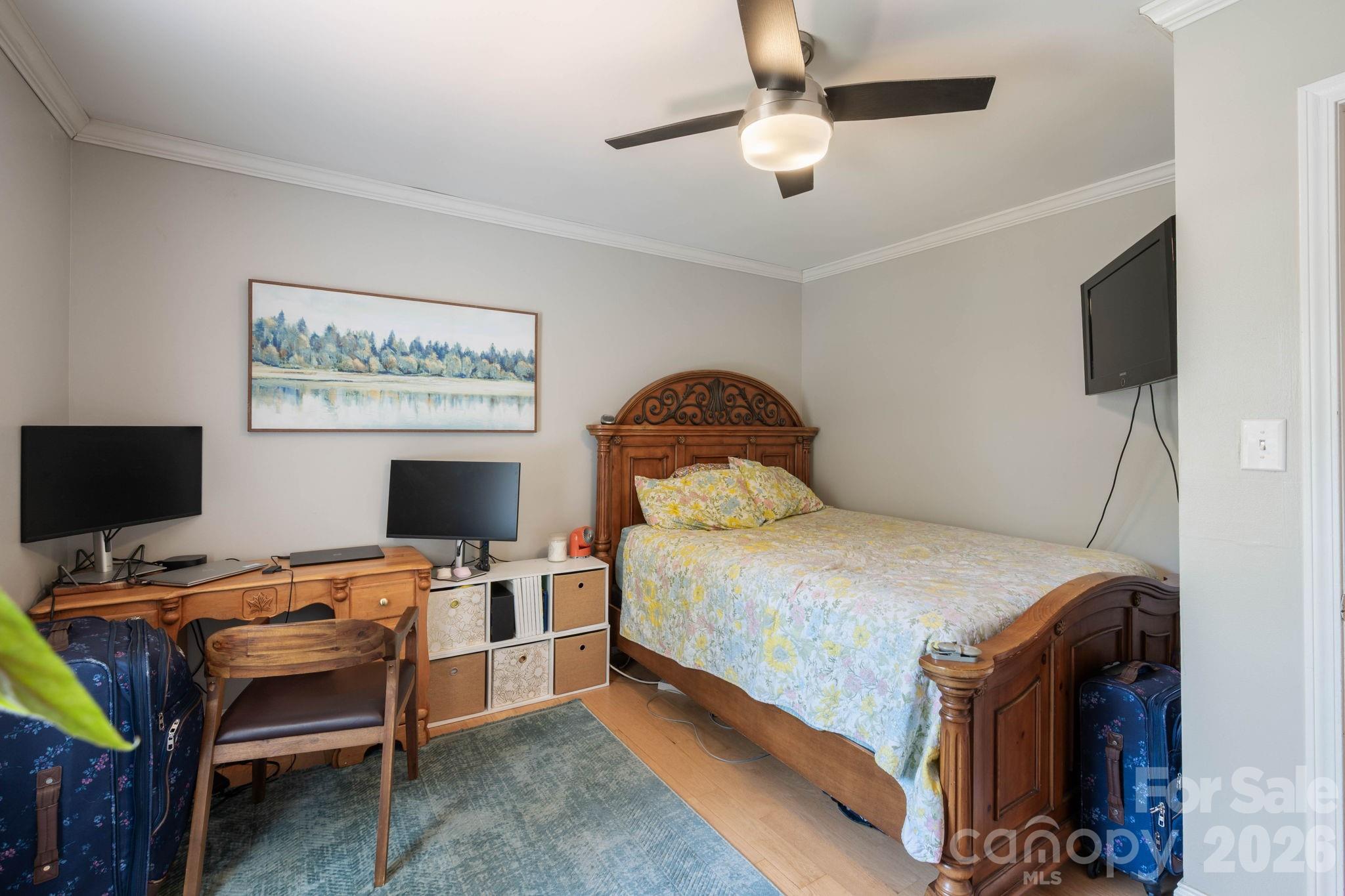 843 W J Street — Newton