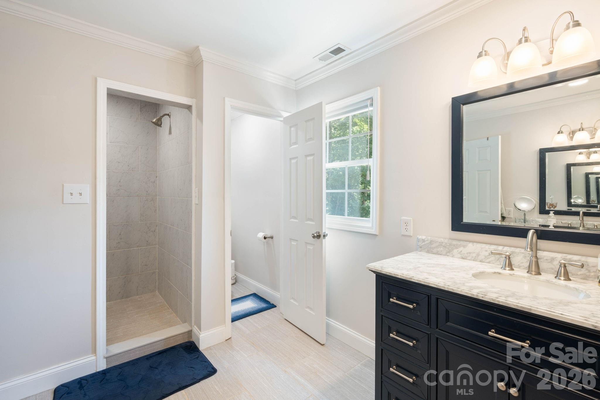 843 W J Street — Newton