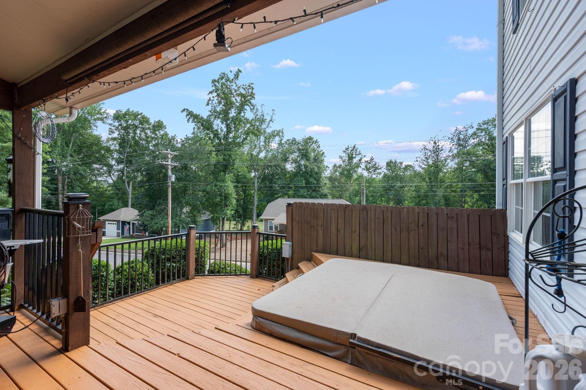 843 W J Street — Newton