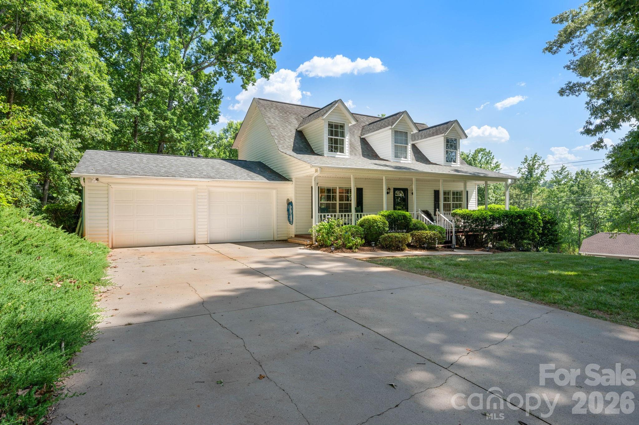 843 W J Street — Newton