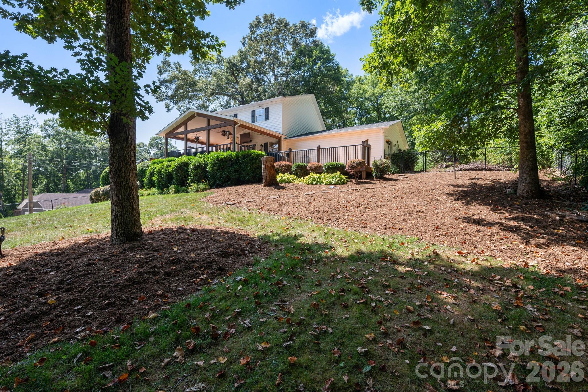 843 W J Street — Newton