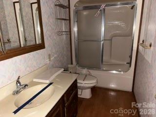 317 Low Bridge Road — Forest City