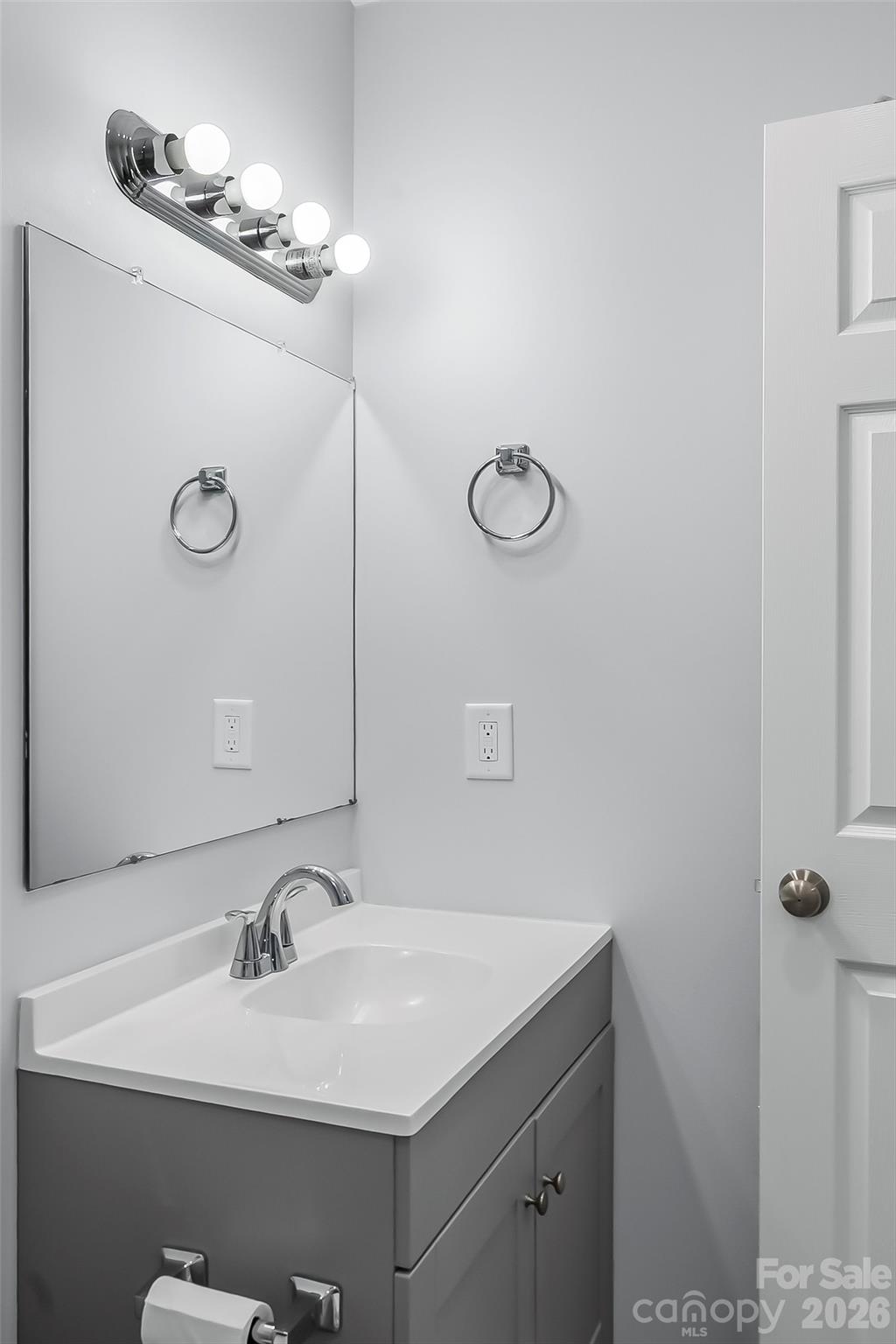 112 Elm Street — Morganton