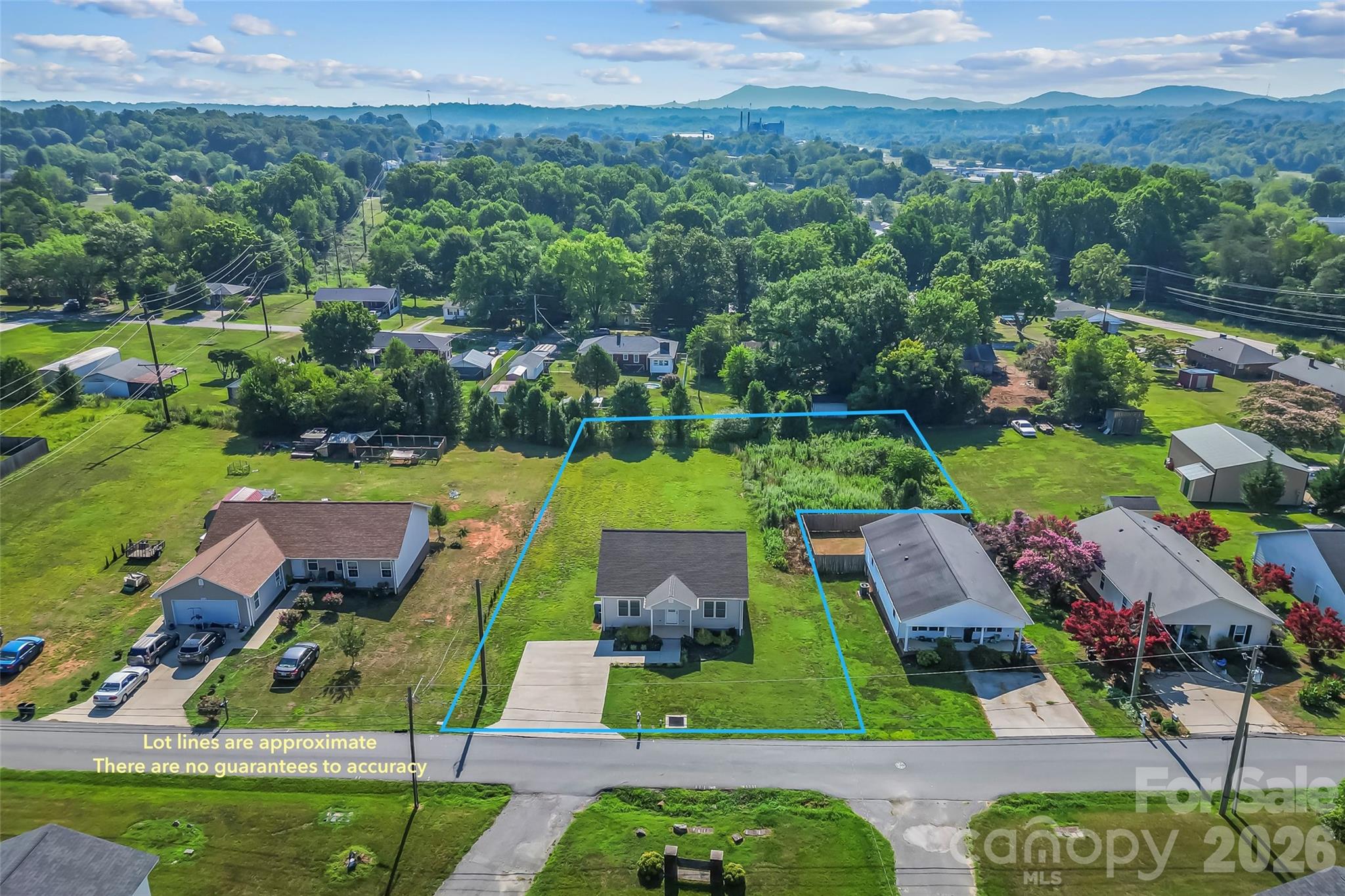 112 Elm Street — Morganton