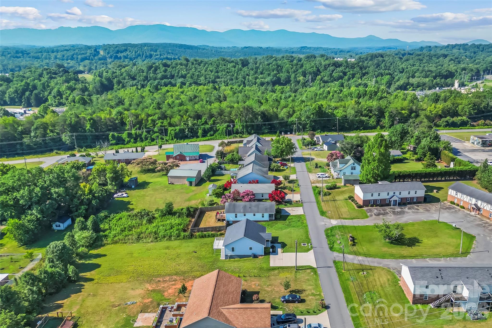 112 Elm Street — Morganton