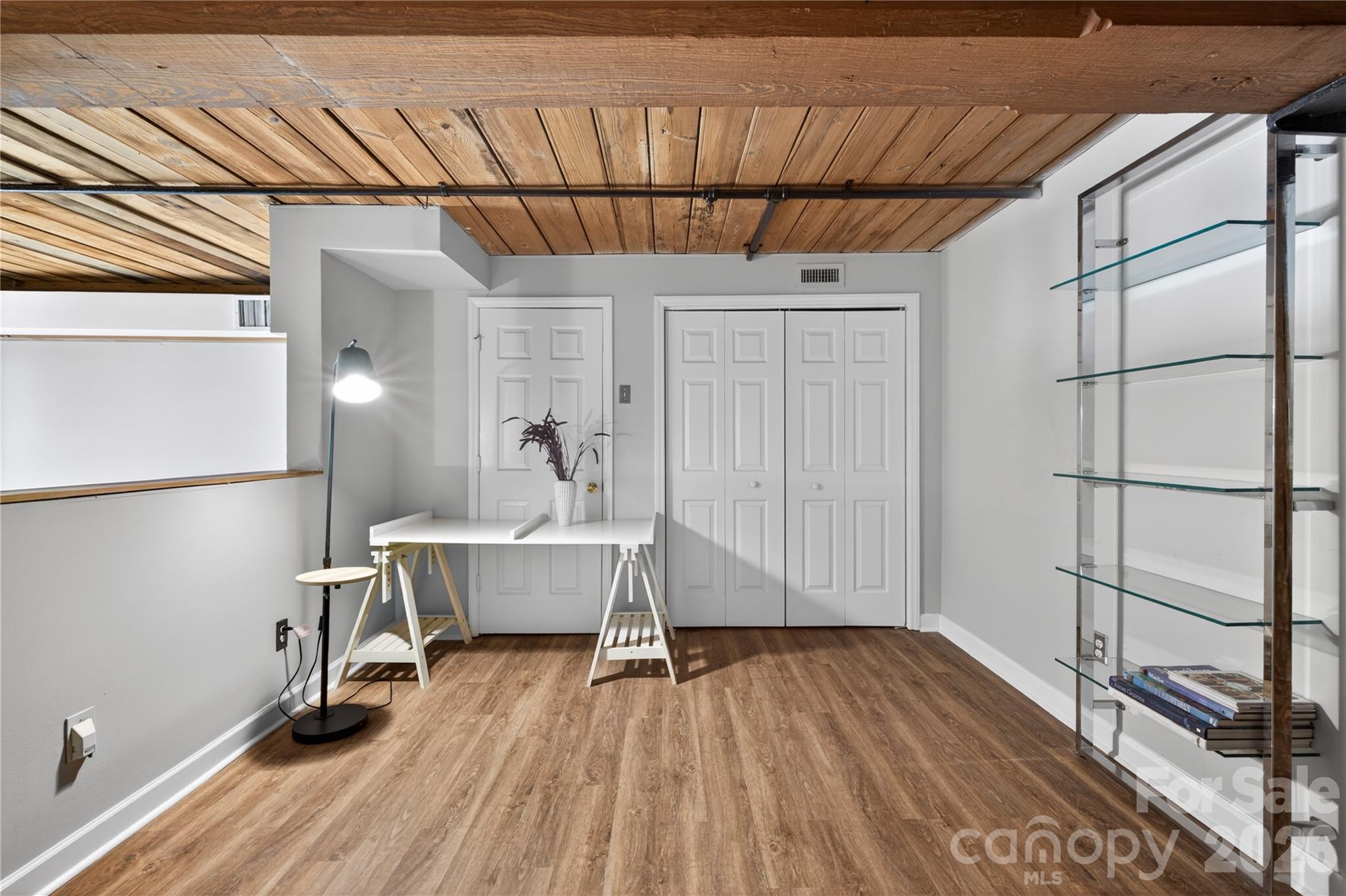 201 S Hoskins Road #121 — Charlotte