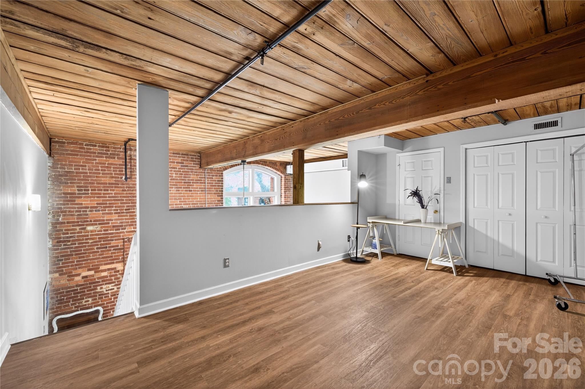 201 S Hoskins Road #121 — Charlotte