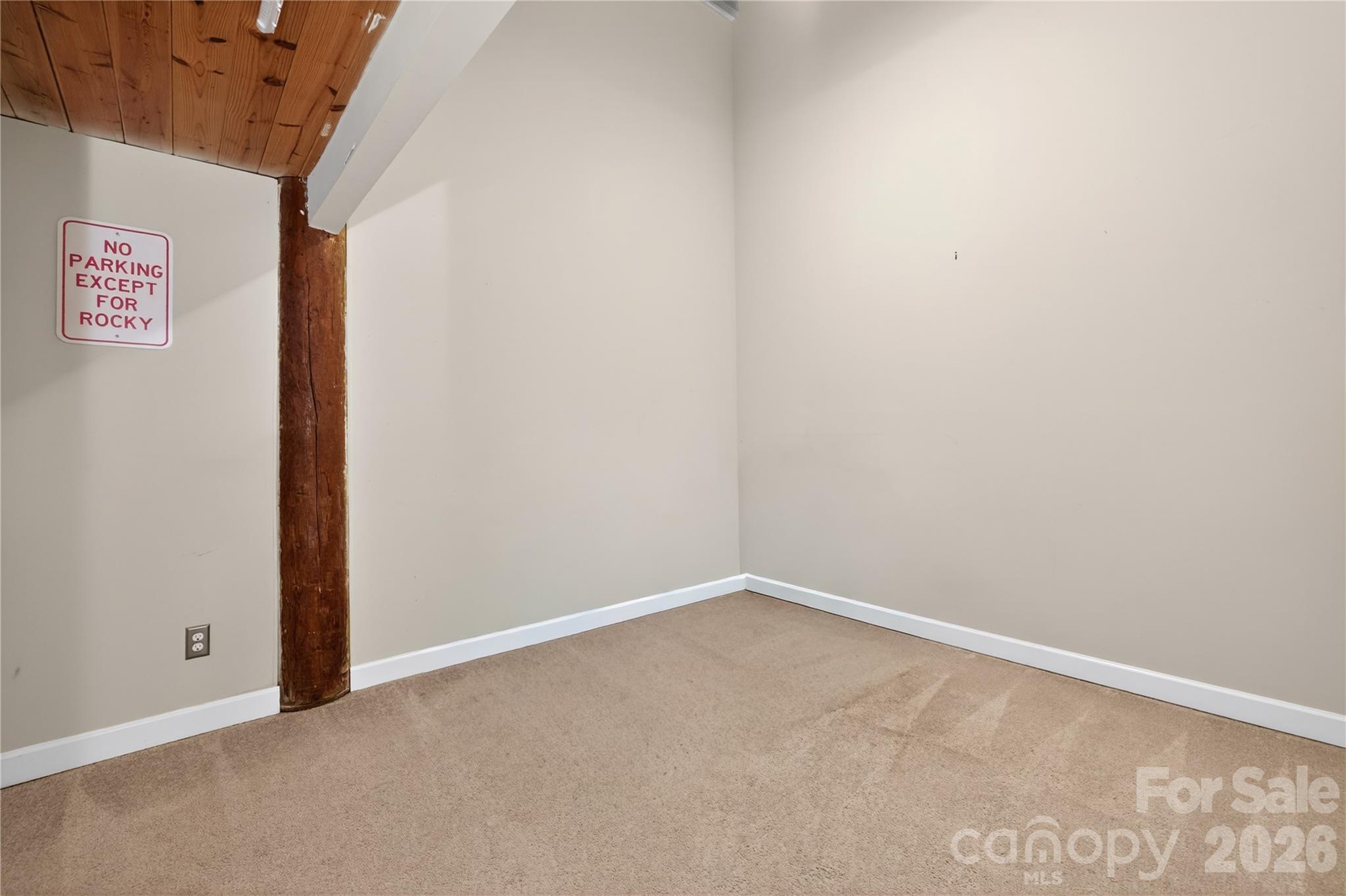 201 S Hoskins Road #121 — Charlotte