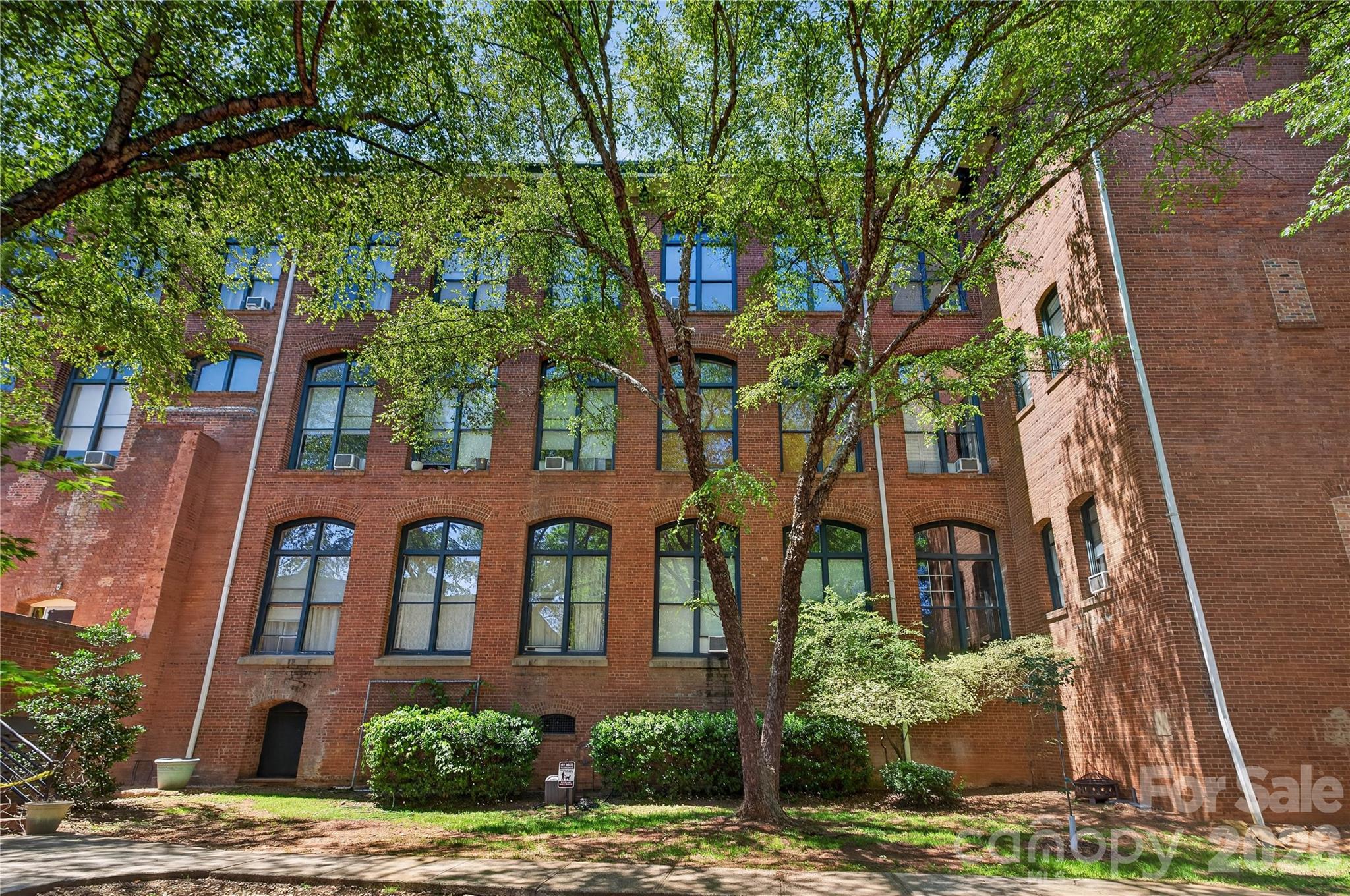 201 S Hoskins Road #121 — Charlotte