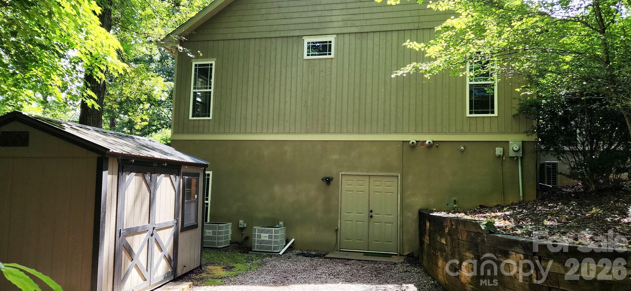100 Hannah Drive — Mill Spring