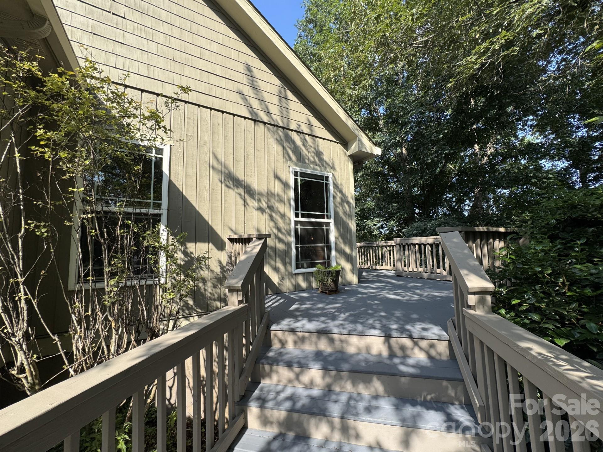 100 Hannah Drive — Mill Spring