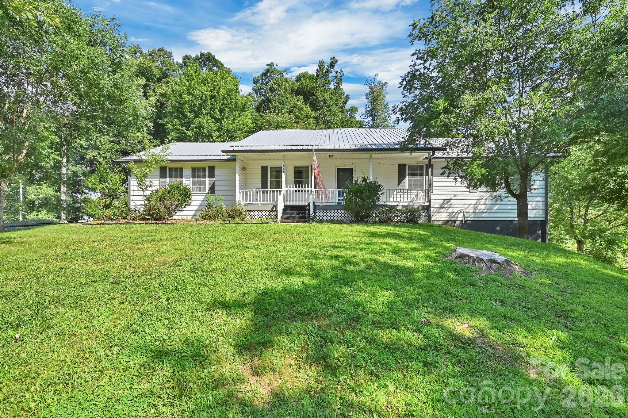 553 Morgan Branch Road — Marshall
