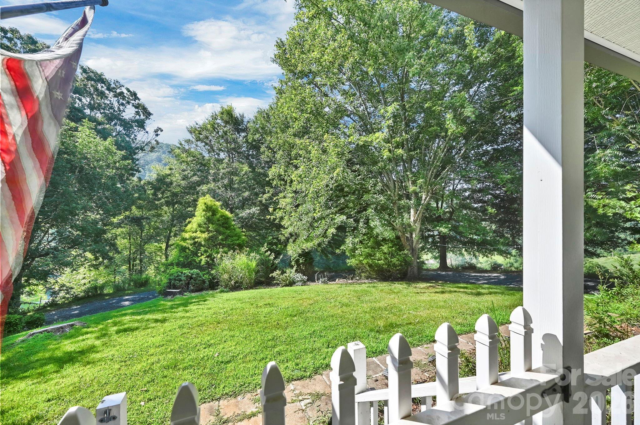 553 Morgan Branch Road — Marshall
