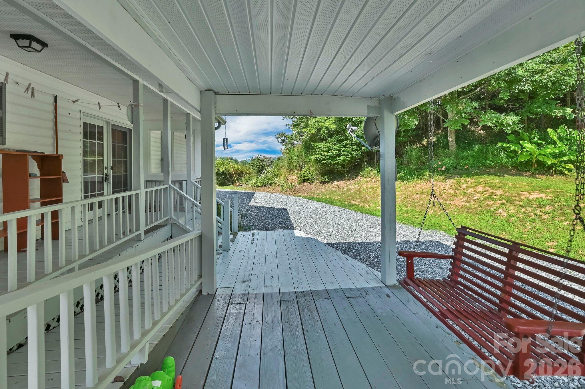 553 Morgan Branch Road — Marshall