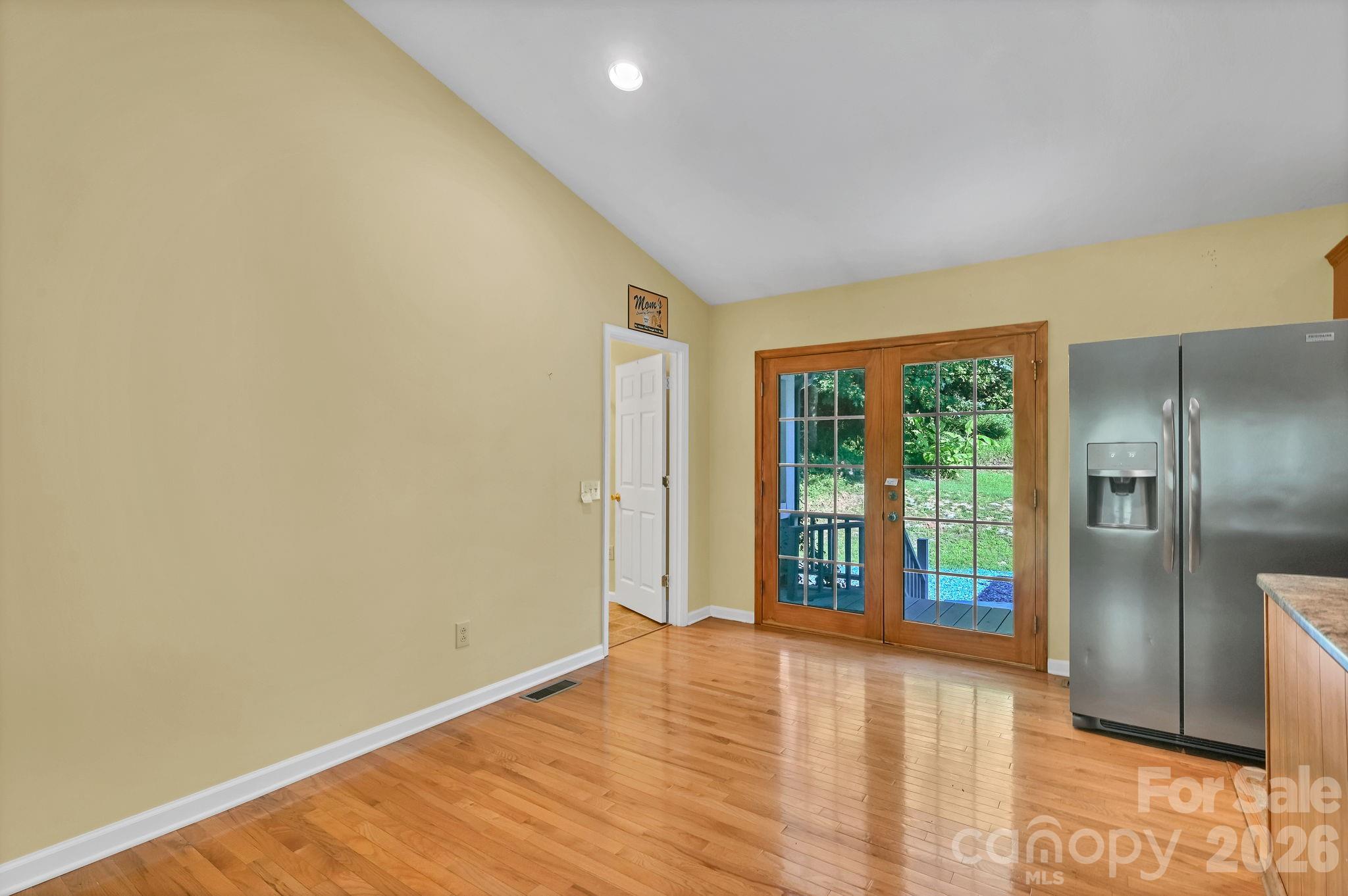 553 Morgan Branch Road — Marshall