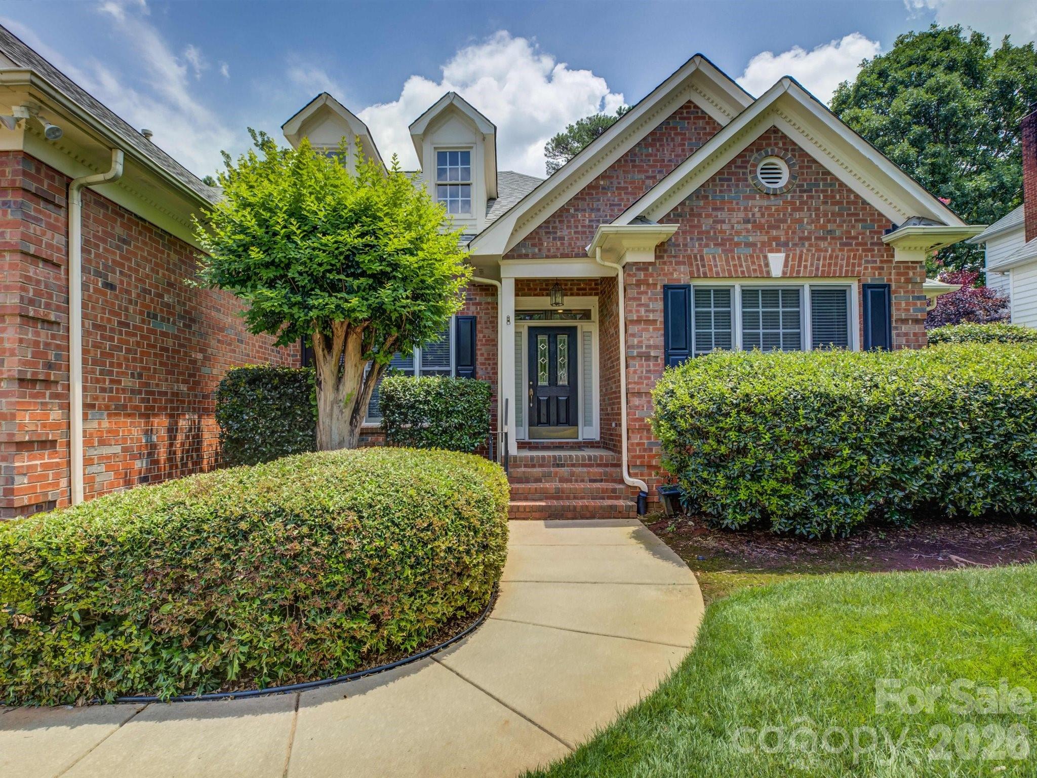 10119 Victoria Mill Court — Charlotte