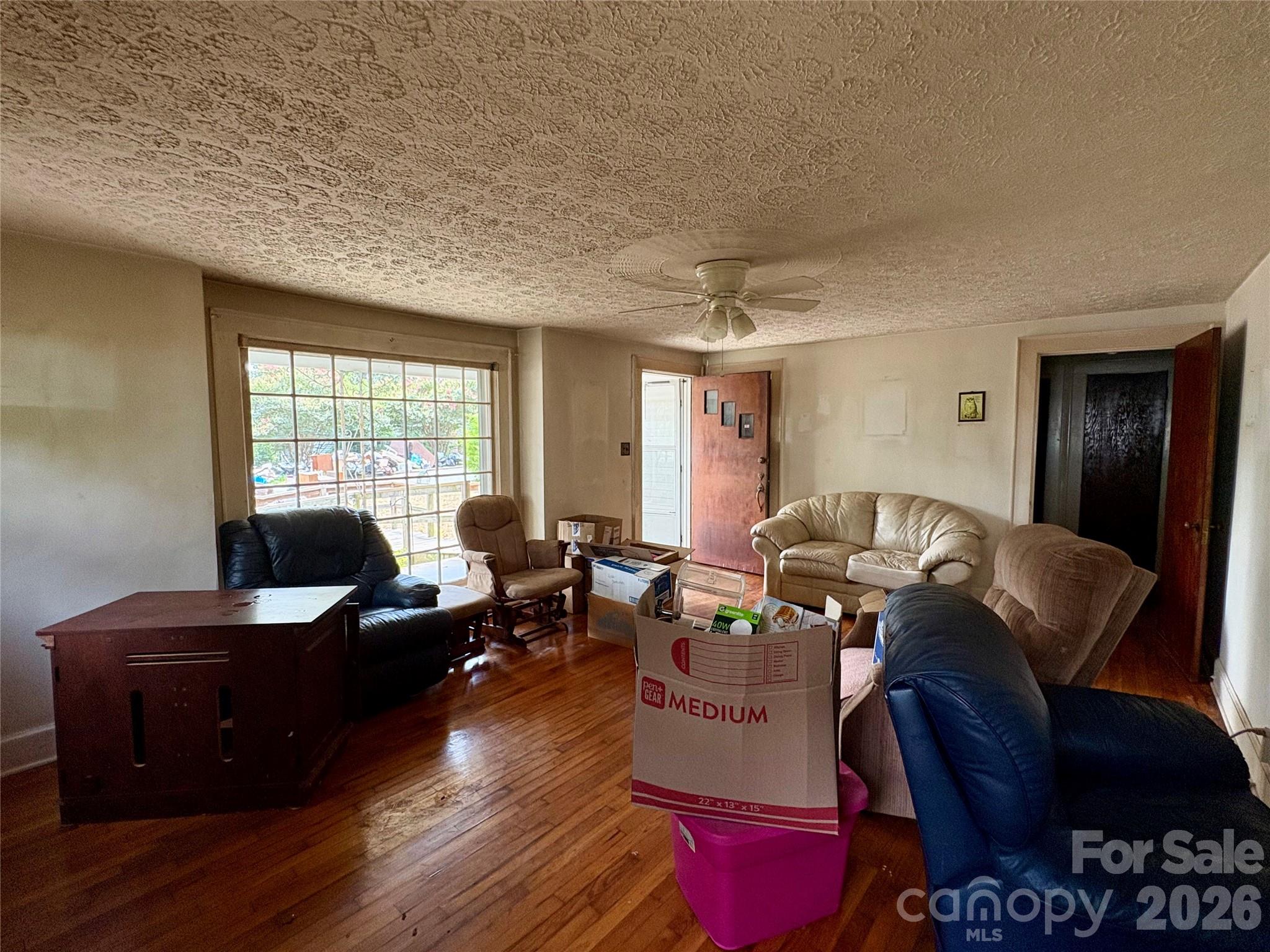 406 Circle Drive W — Shelby