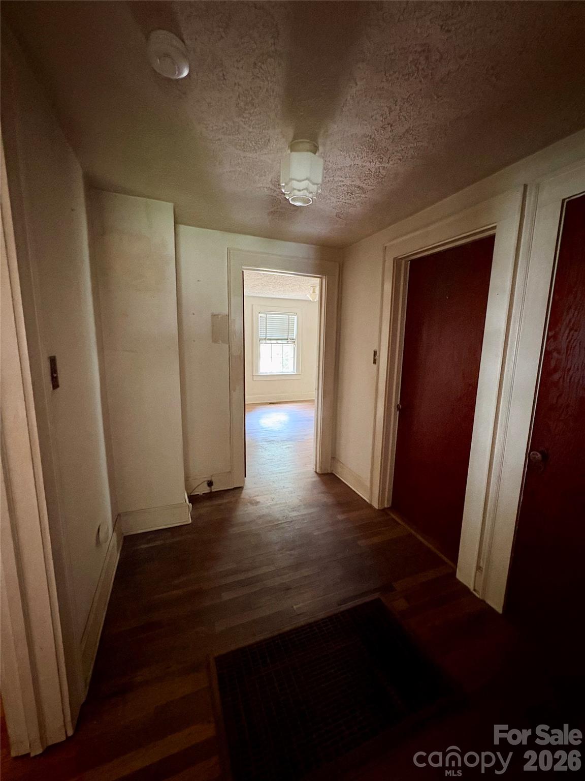 406 Circle Drive W — Shelby