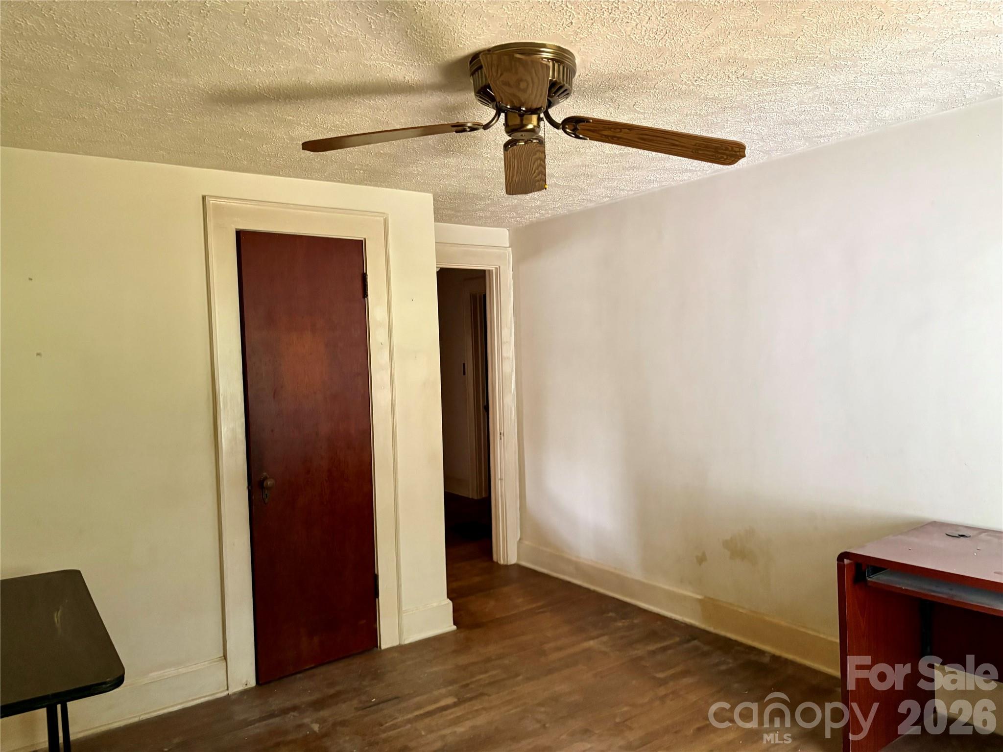 406 Circle Drive W — Shelby