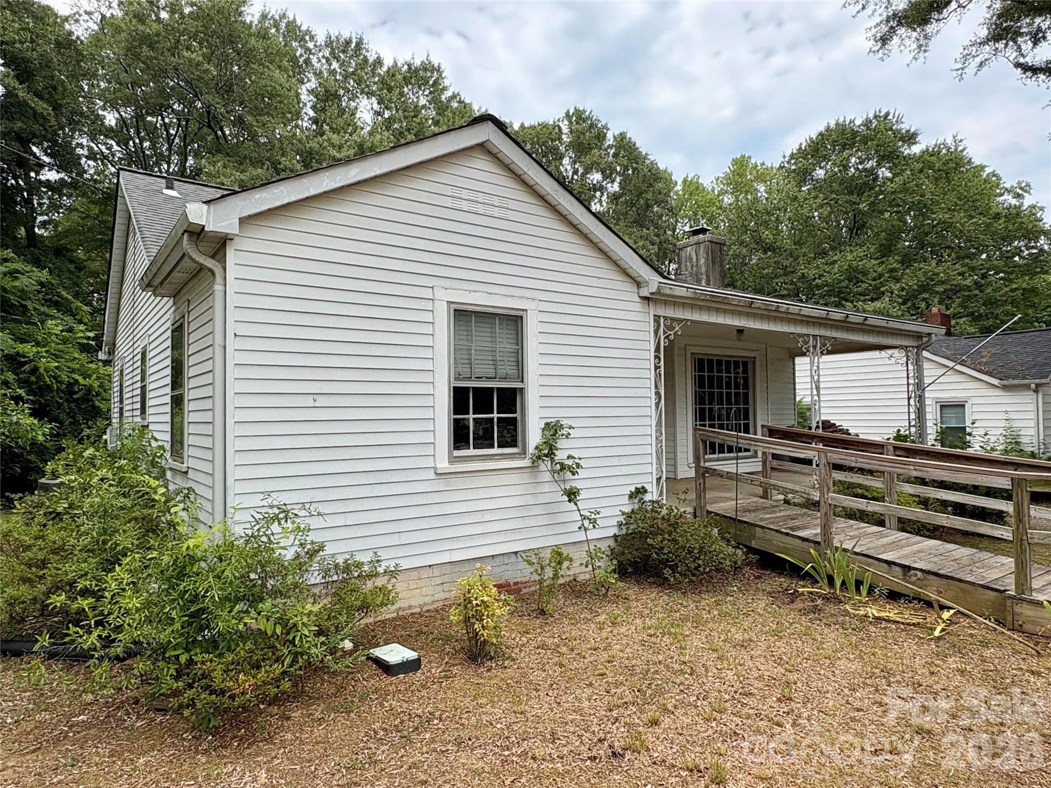 406 Circle Drive W — Shelby