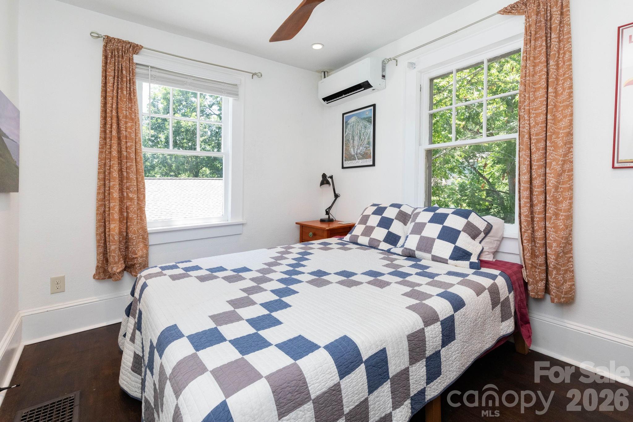 164 Laurel Loop — Asheville