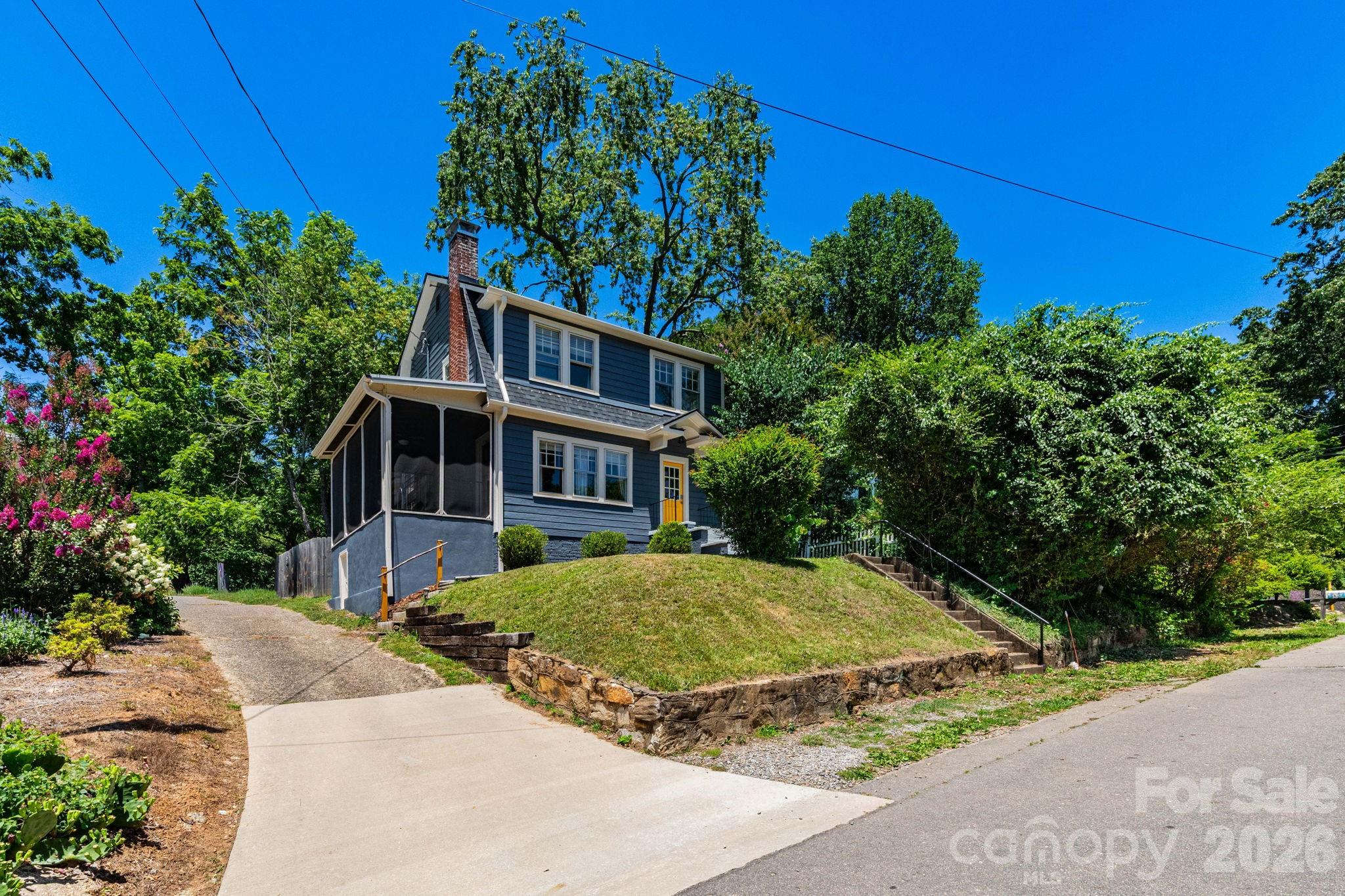 164 Laurel Loop — Asheville