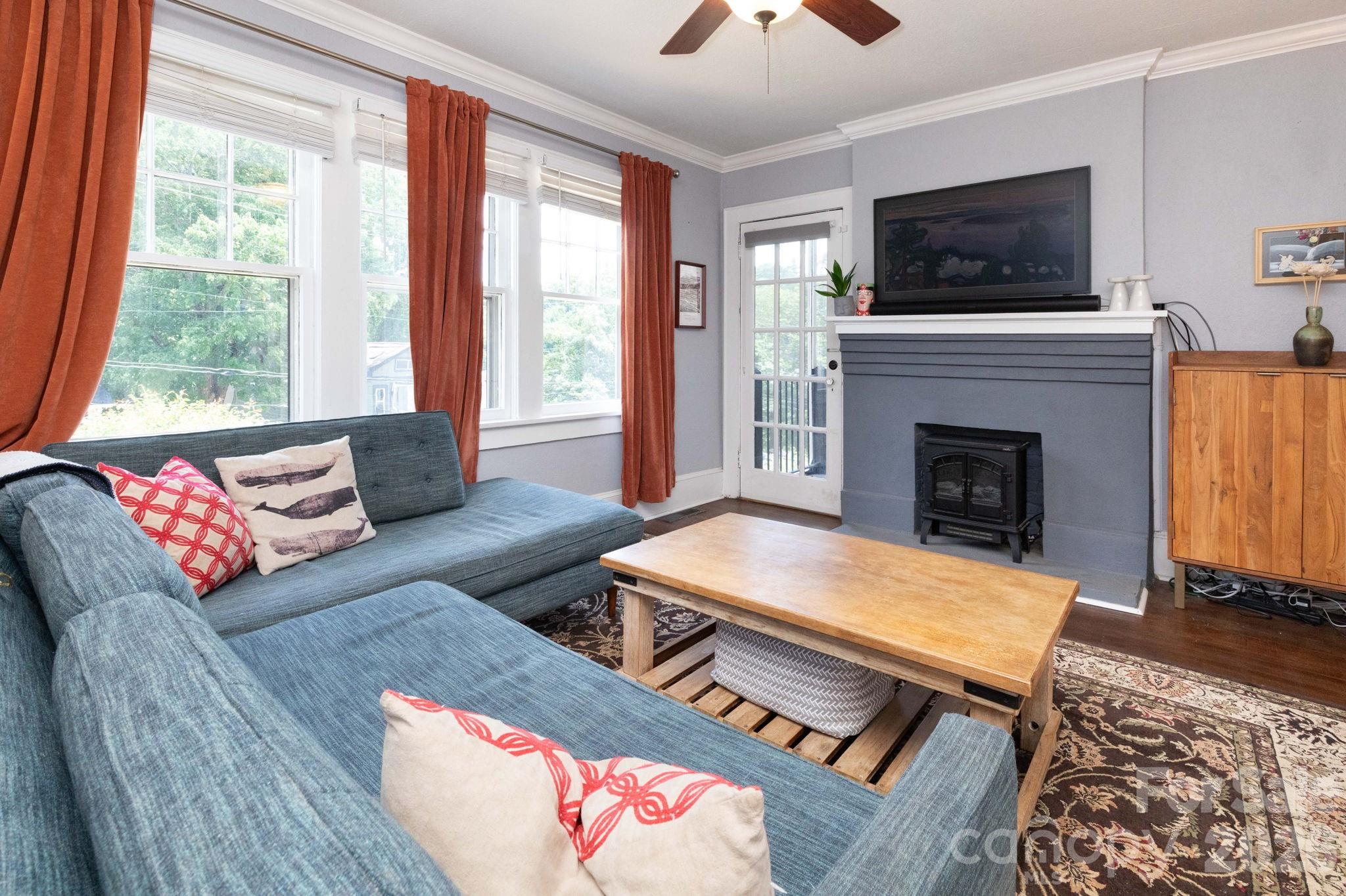 164 Laurel Loop — Asheville